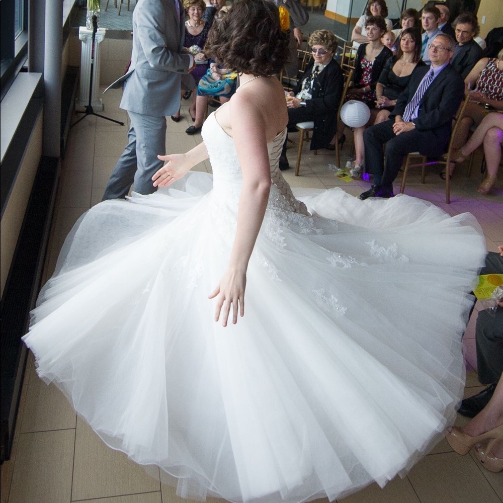 La Sposa Millenium wedding dress